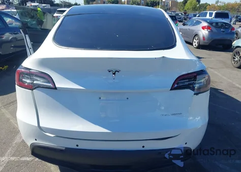 2022 Tesla Model Y Performance Dual Motor All-Wheel Drive from USA, damaged, VIN 7SAYGDEFXNF484838